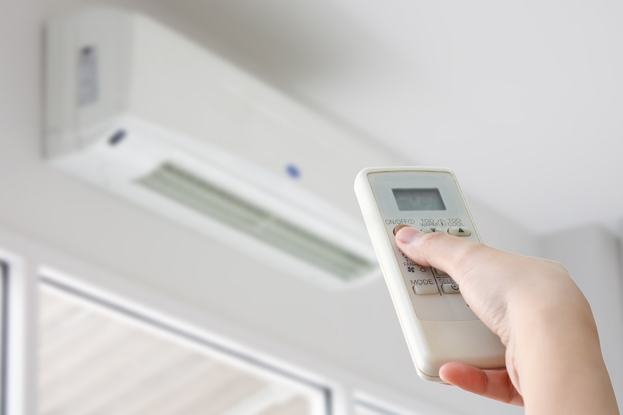 Dlaczego warto się zdecydować na montaż klimatyzatora w mieszkaniu?