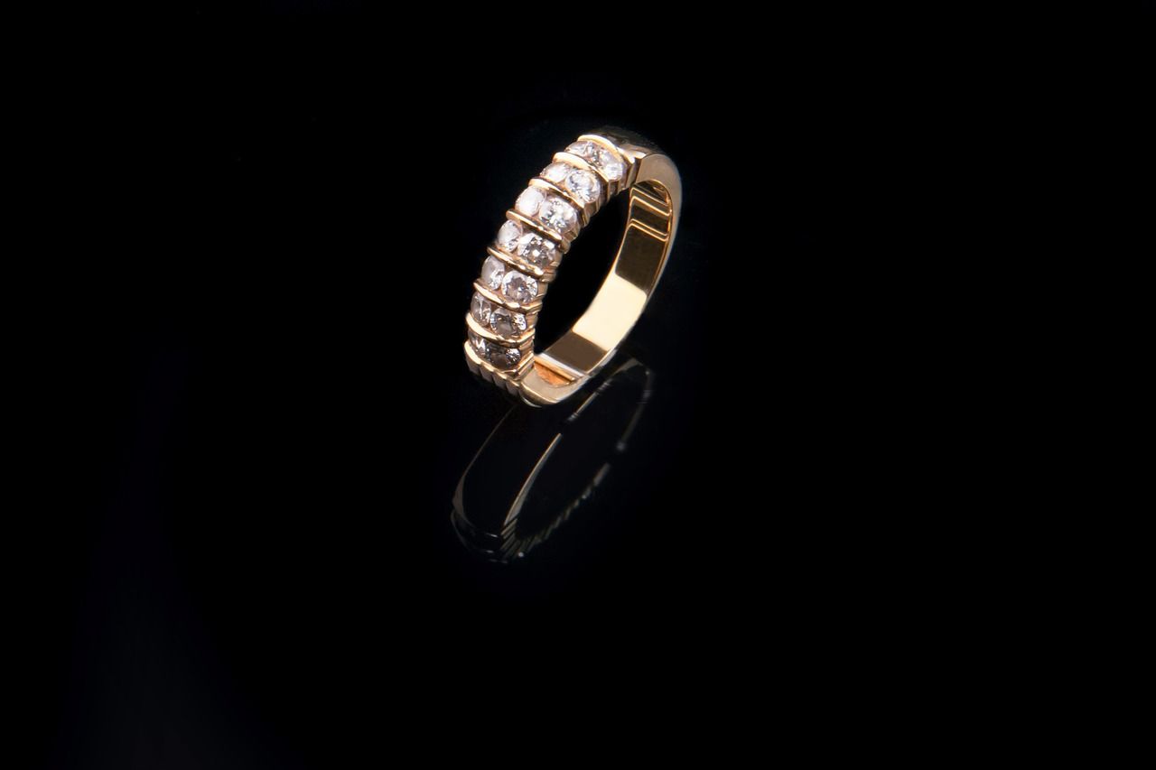 Jaki pierścionek zaręczynowy wybrać dla swojej ukochanej?